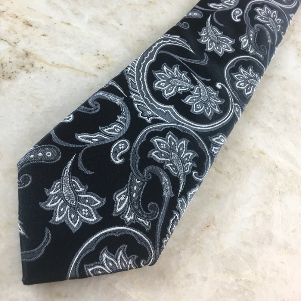 EXPRESS DESIGN STUDIO SILK TIE